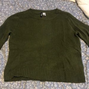 Green knitted polyester sweater